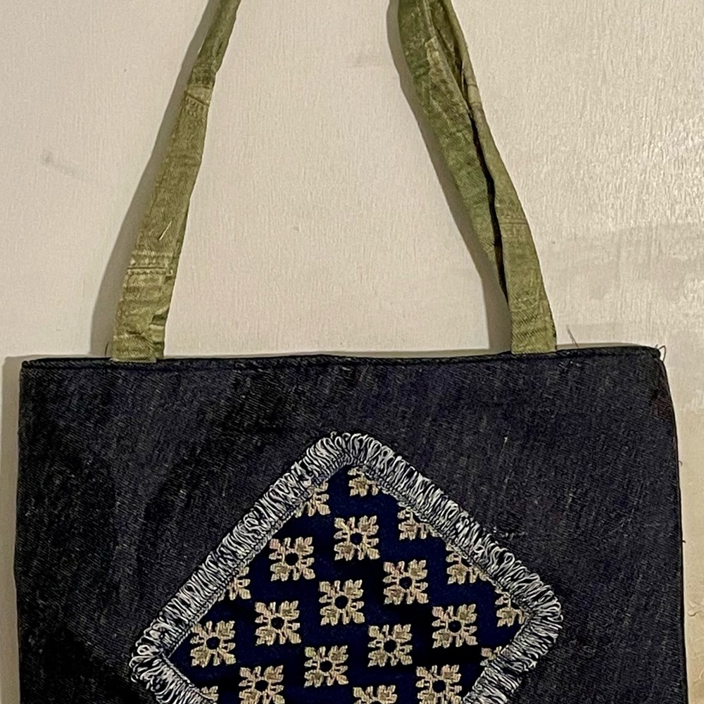 (E)Random Bundle - image 3